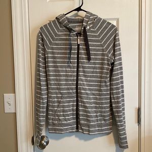 Women’s under armour size small zip up hoodie